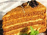 МЕДОВИК -со сметанным кремом на вареной сгущенке,